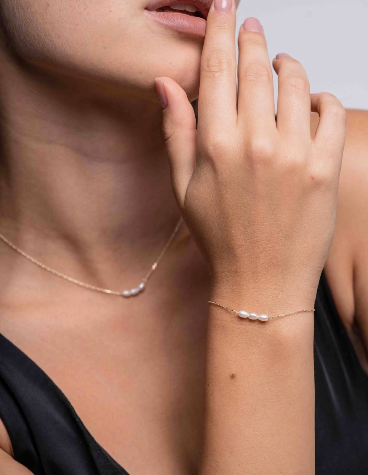 COLLIER DAZY