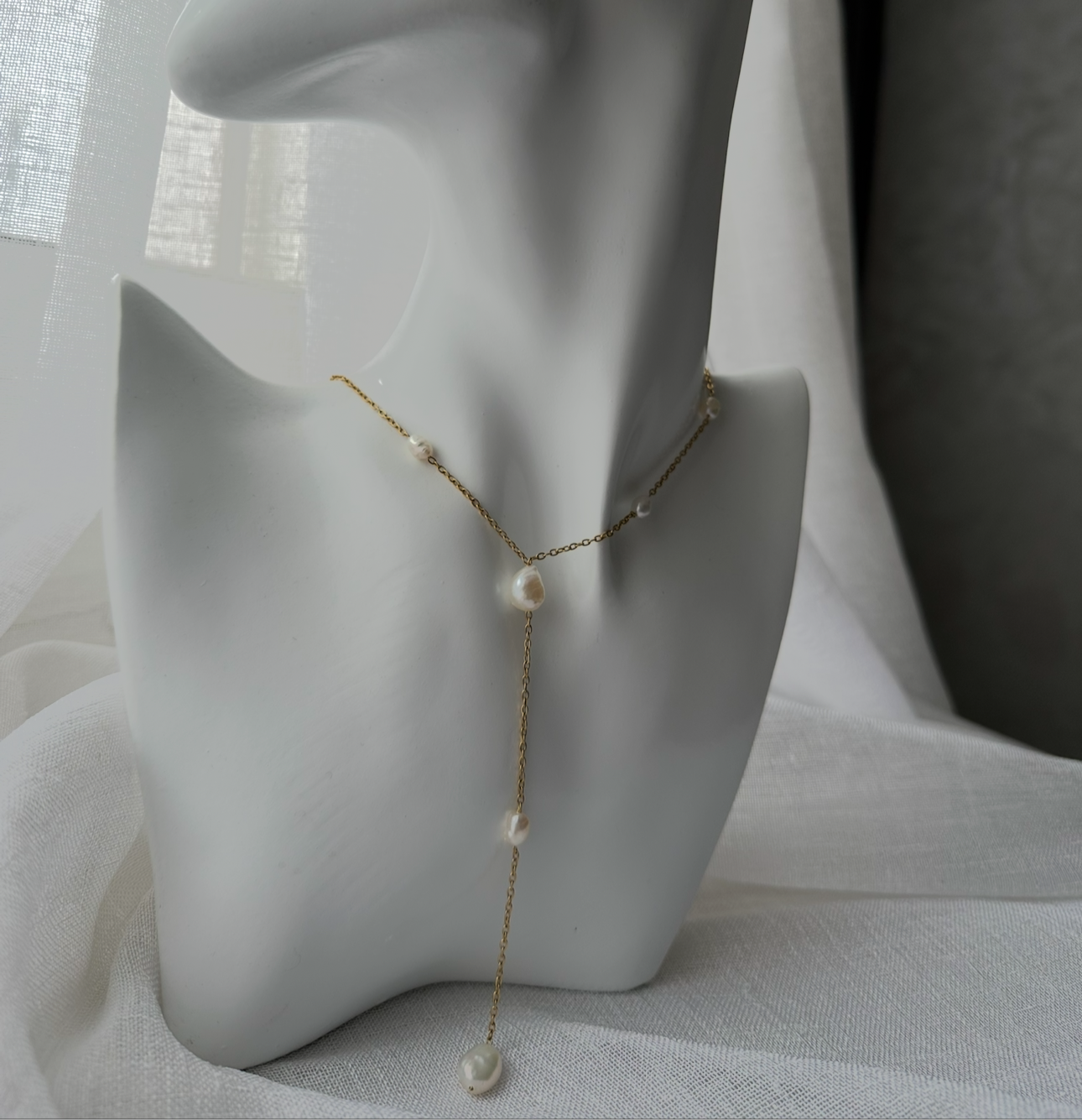 COLLIER AIRIANA