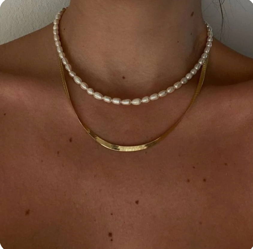 COLLIER JANA