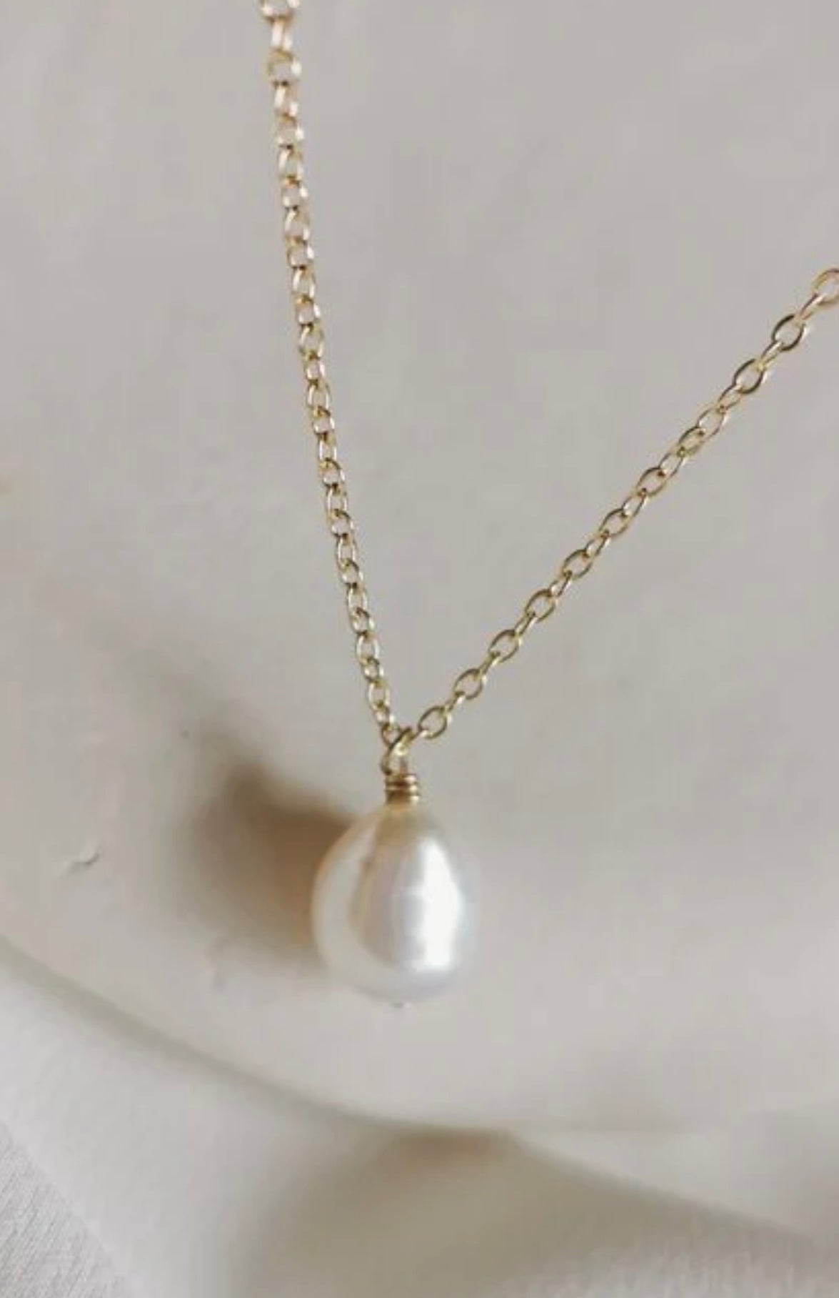 COLLIER ESTELLA