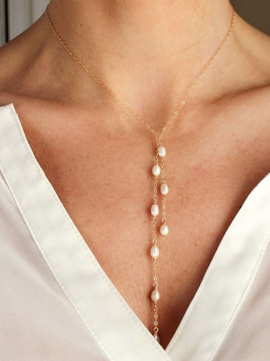 SHELL & PEARL NECKLACE