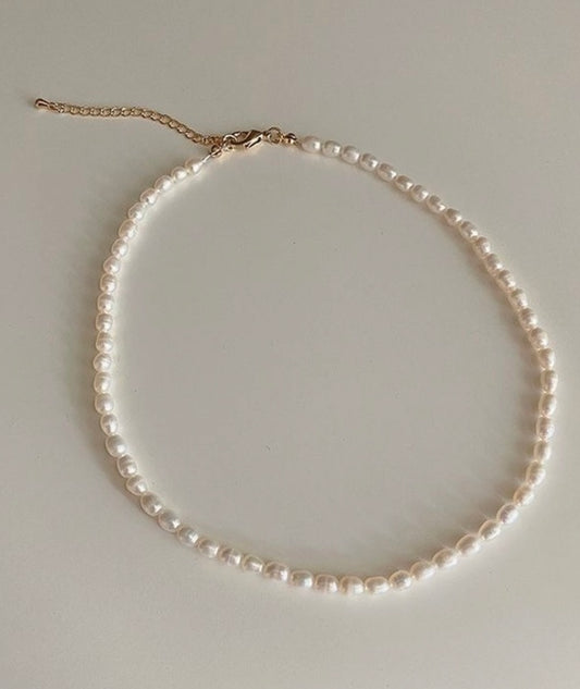 COLLIER JULIA