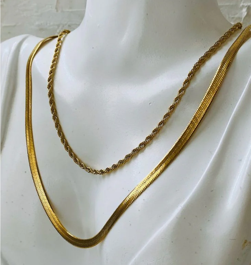 COLLIER AINARA