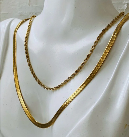 COLLIER AINARA