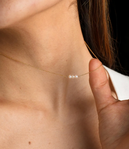 COLLIER JULIA