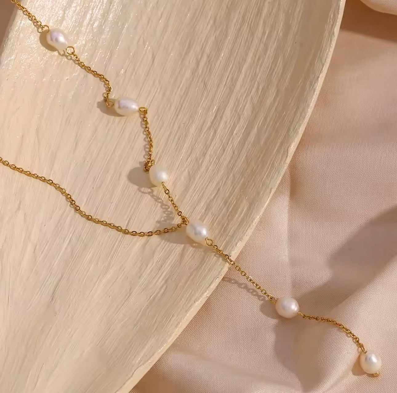 COLLIER CHARMY
