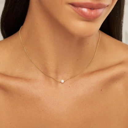 COLLIER ALICIA