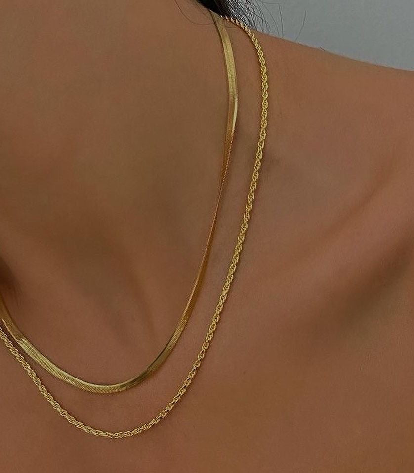 COLLIER SANIA