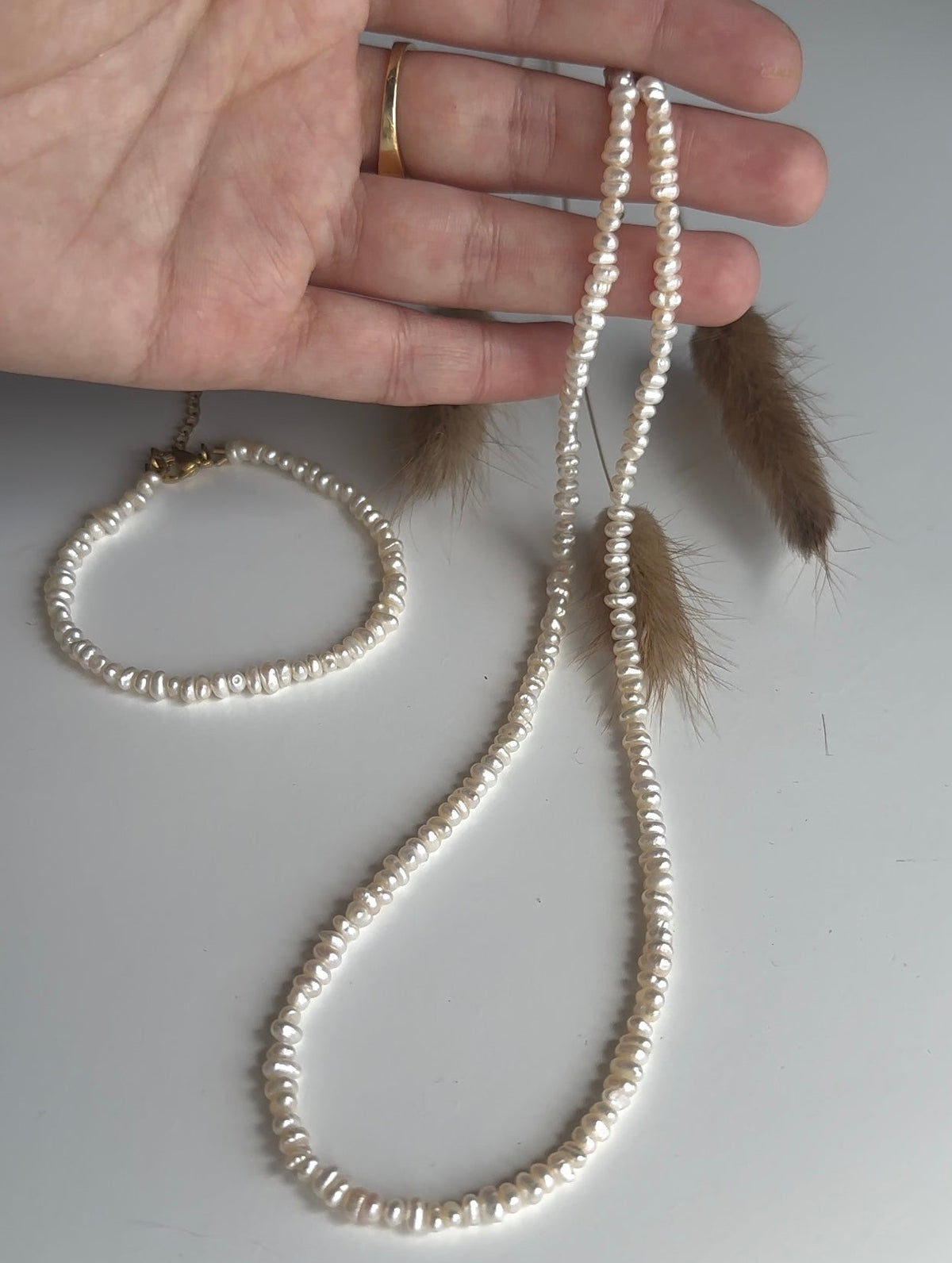 COLLIER SKY