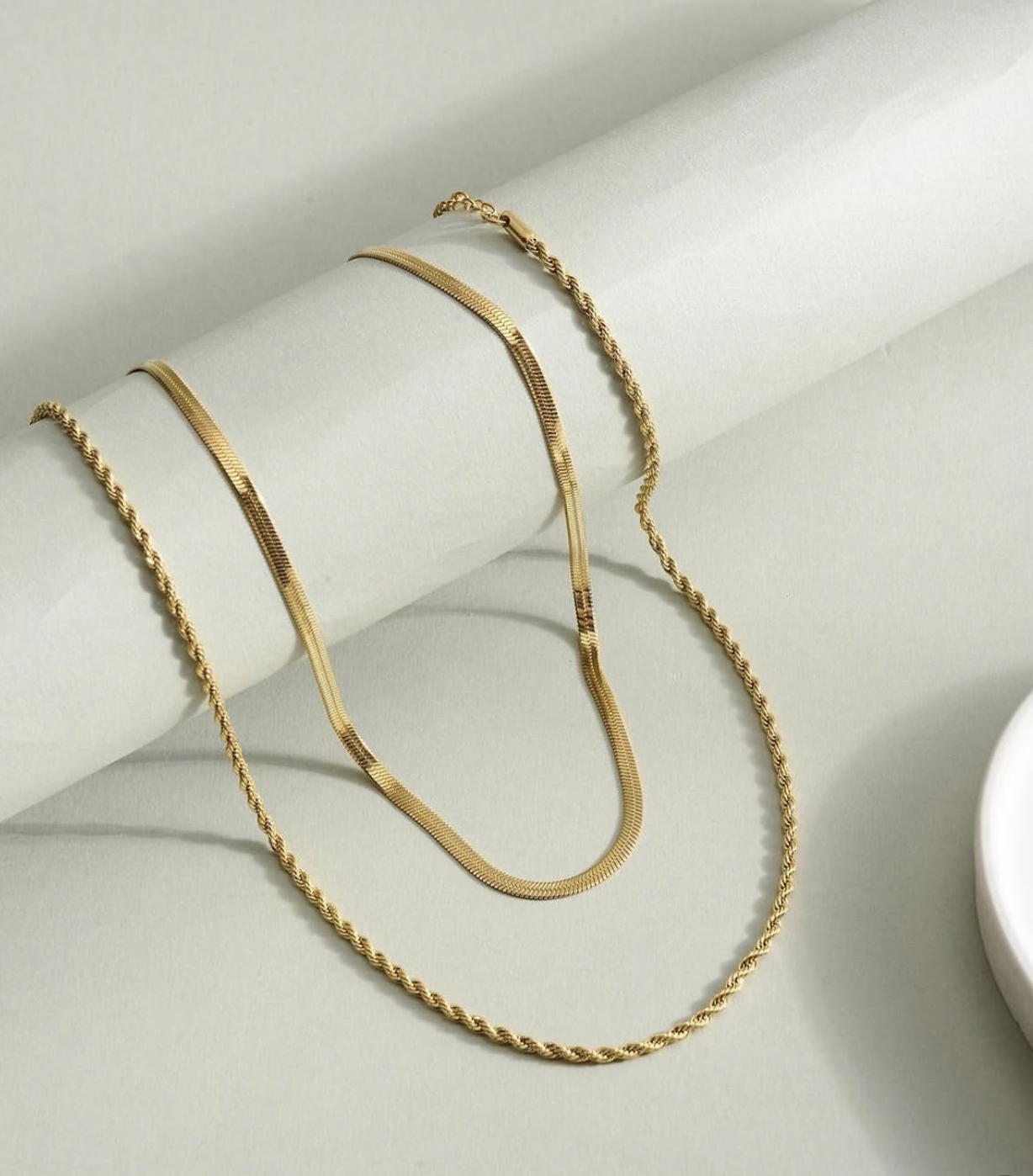 COLLIER SANIA