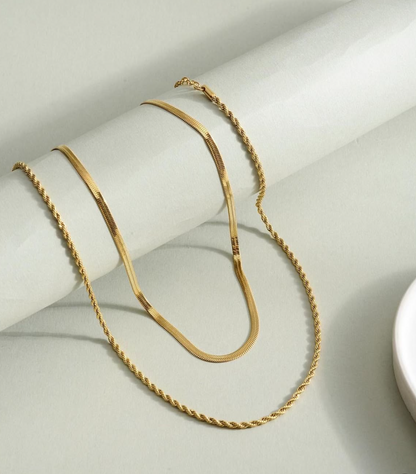 COLLIER SANIA