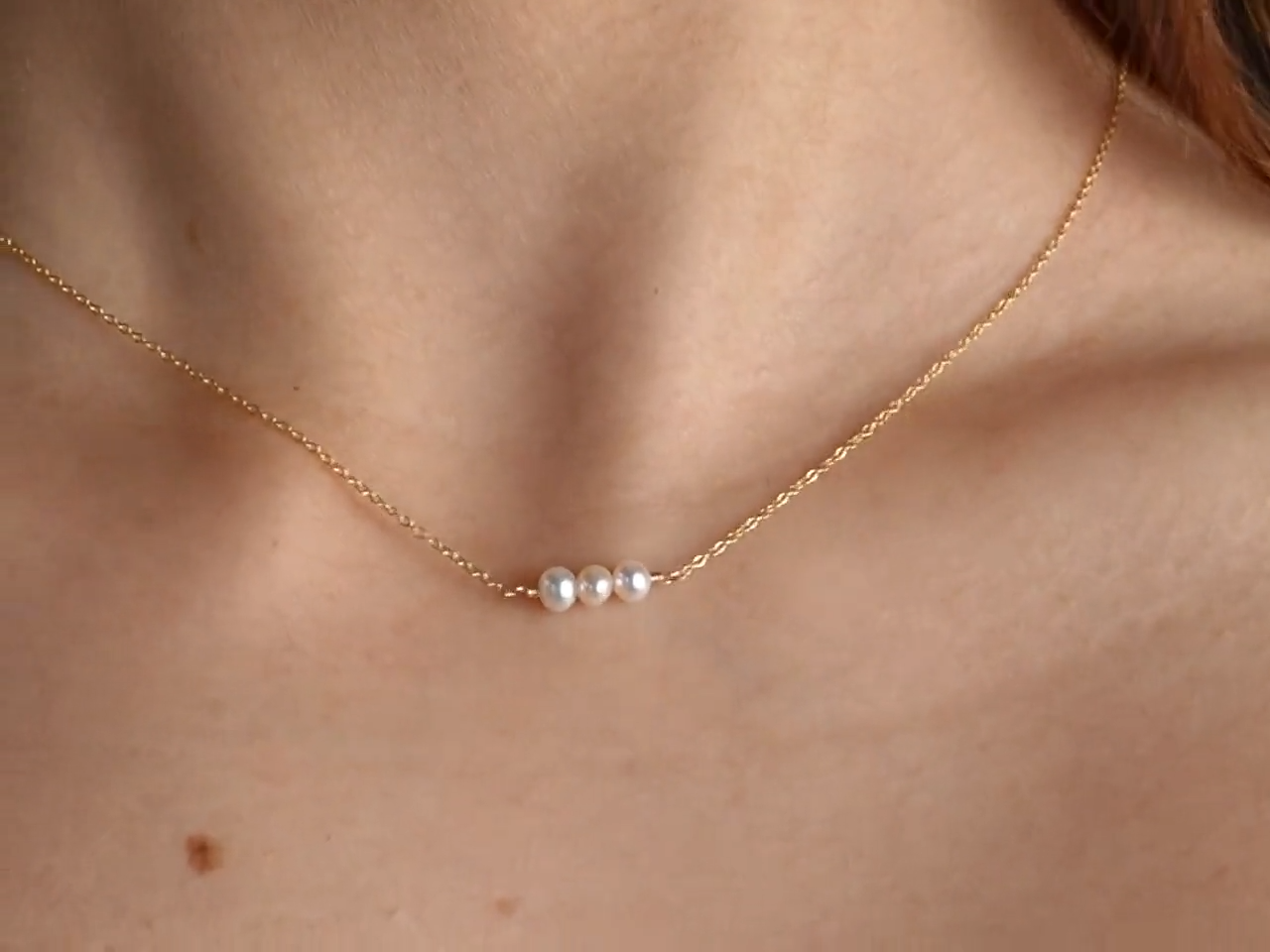 COLLIER JULIA